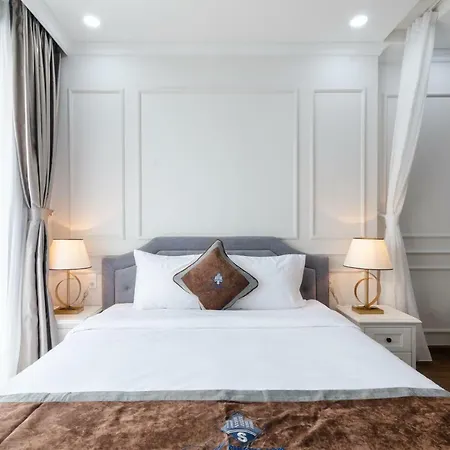 Queen Home Luxury
